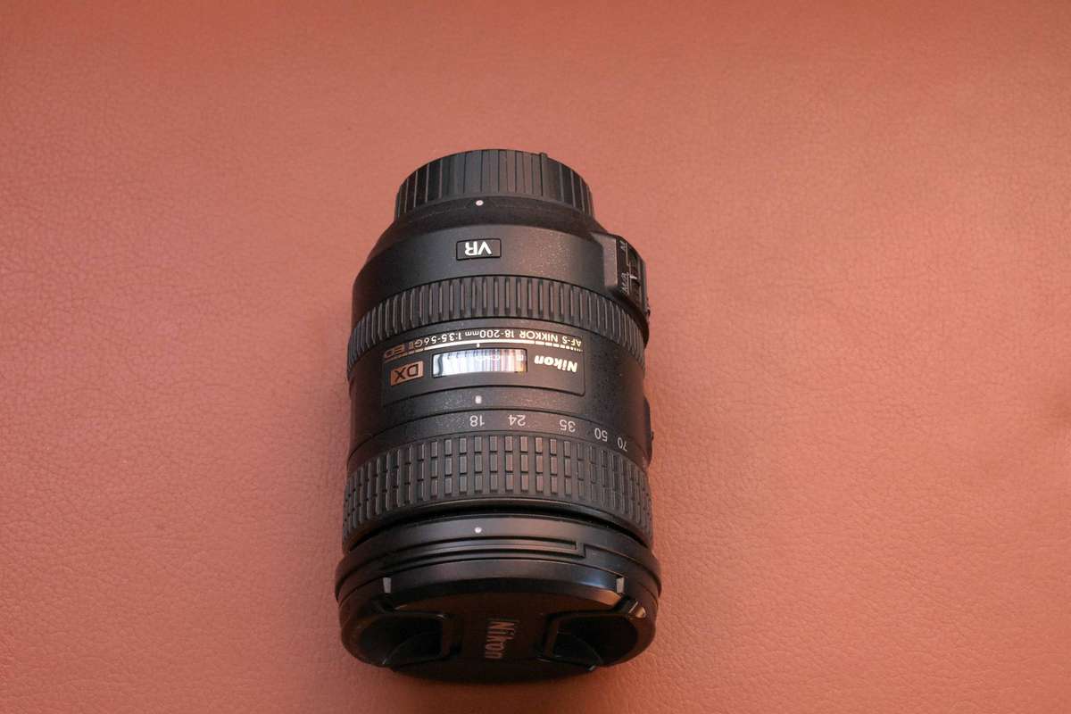 NIKKOR AF-S 18 - 200mm 3.5 - 5.6G II ED