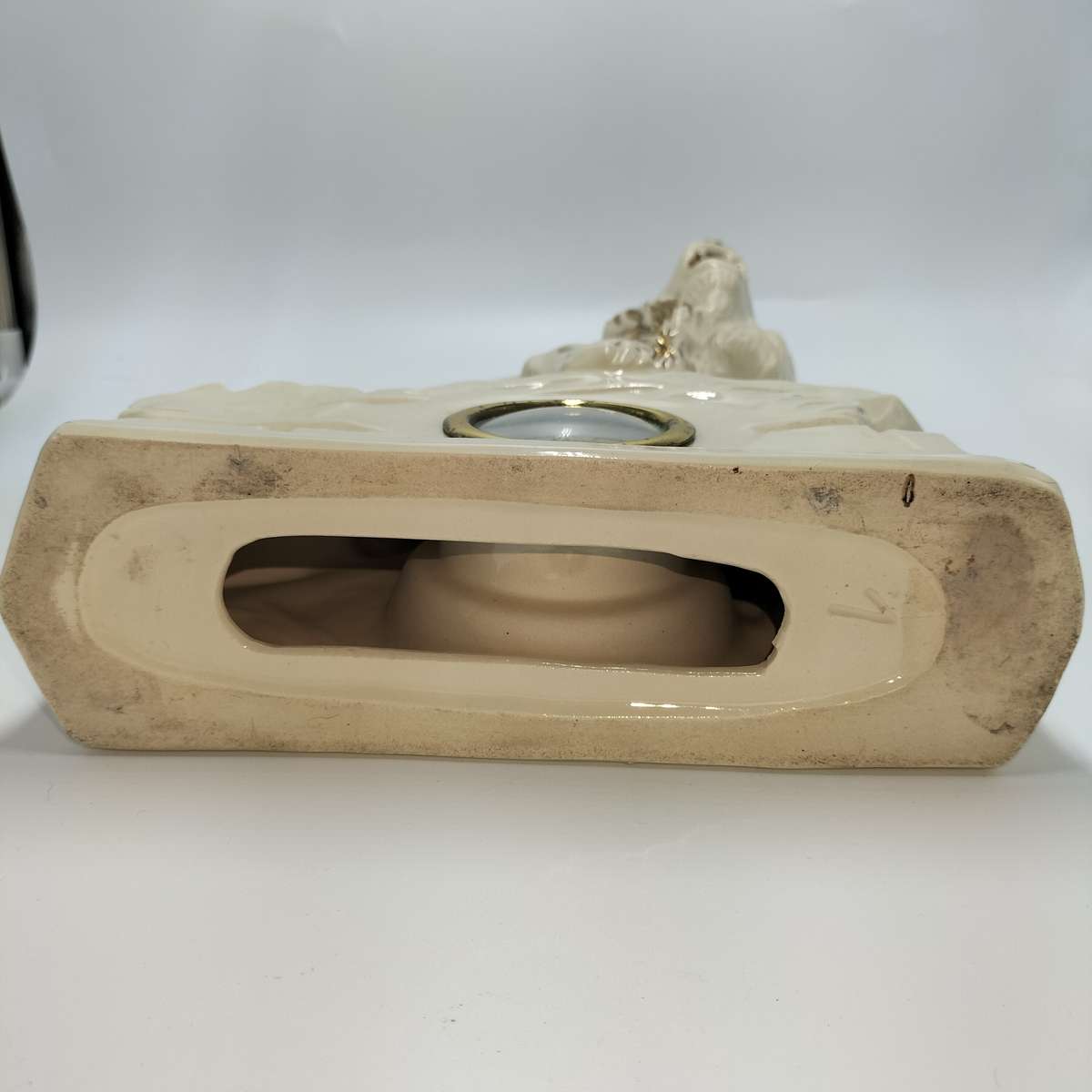 Large Vintage Porcelain Lion Clock (NOT TESTED)!!!!