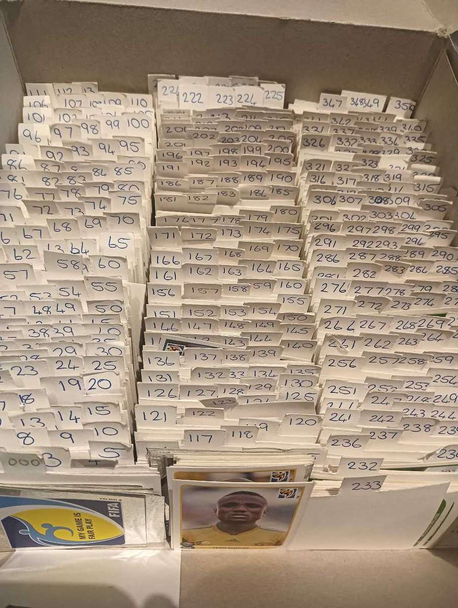 2010 FIFA World cup Album Panini + 1000 Stickers