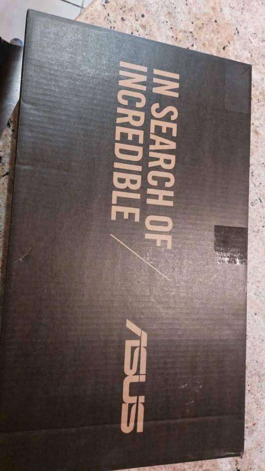 ASUS X543UA Notebook - Core i5-8250U, 15.6` HD, 4GB RAM, 1TB HDD