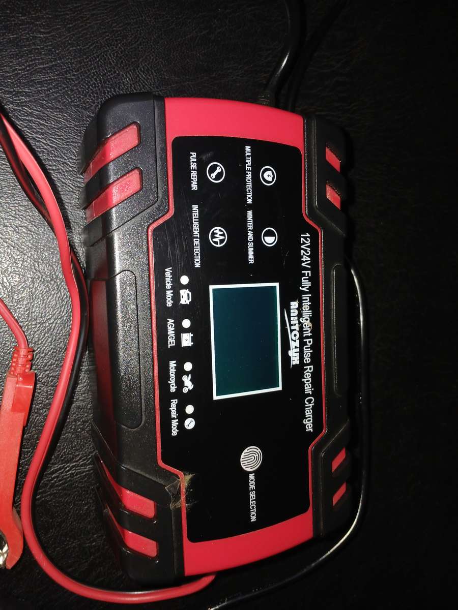 ANHTCzyx 12V 8A / 24V 4A Automobile Battery Charger Motorcycle Battery Repair Type