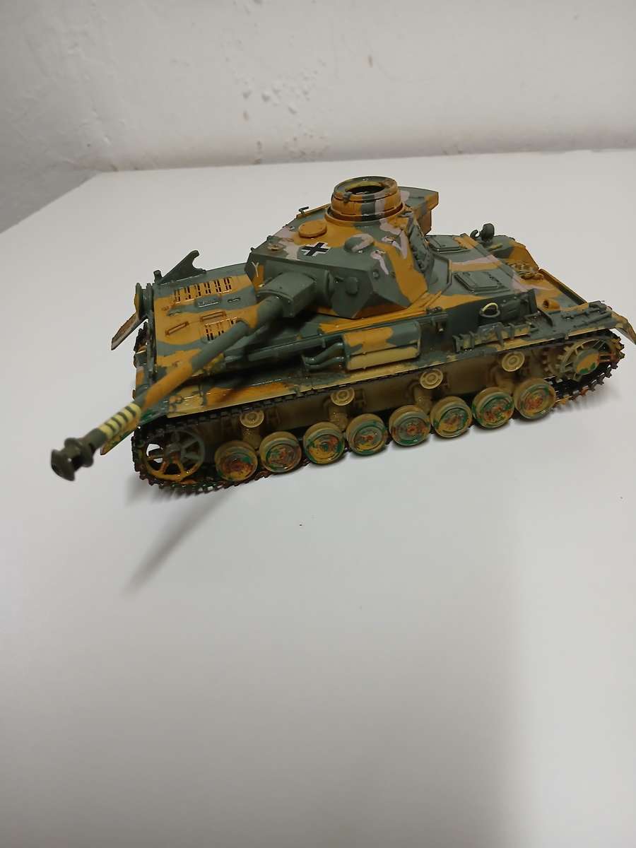 Military Micro Machines & model tank