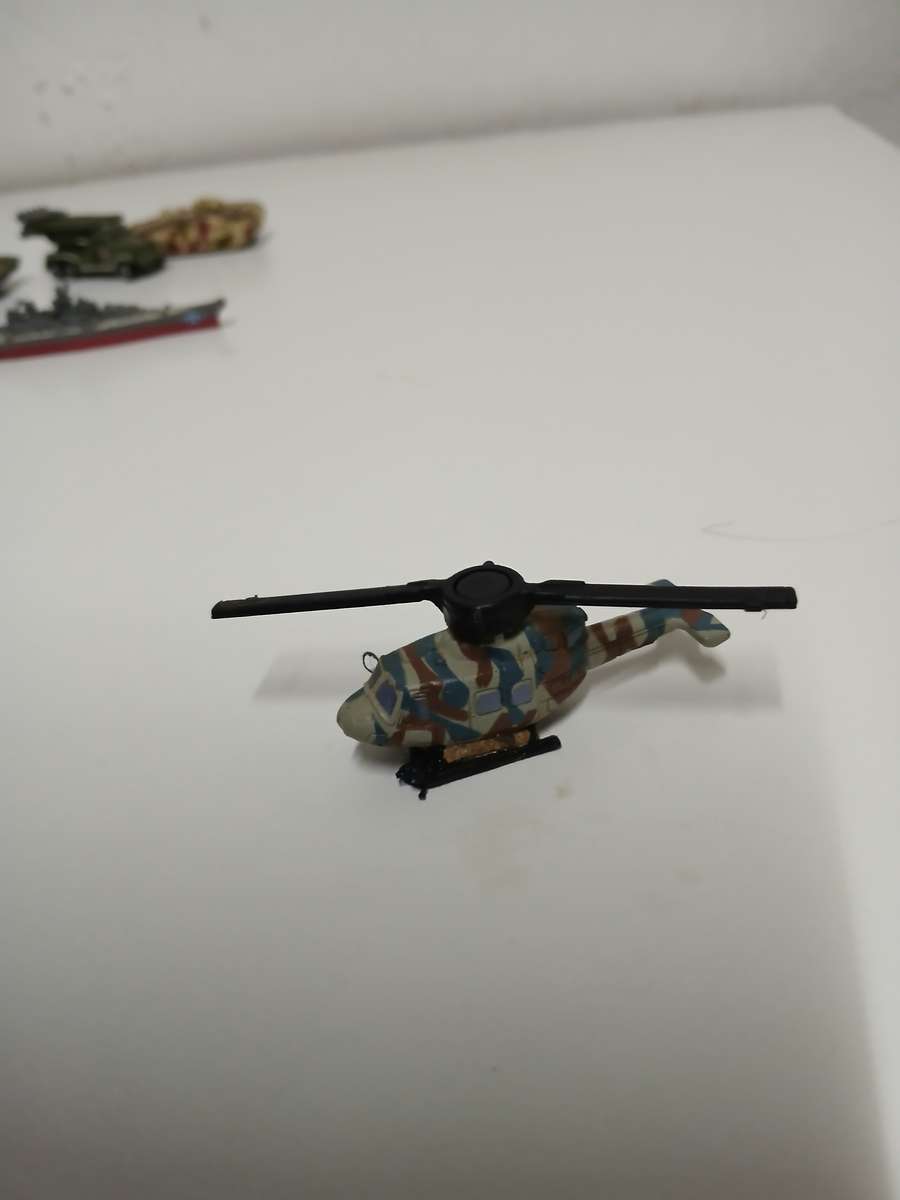 Military Micro Machines & model tank