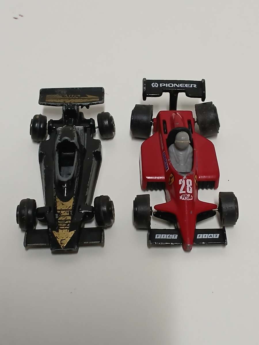 X3 Burago 1/24 Scale Diecast F1 Models +  X2 Matchbox Grand Prix Cars F1