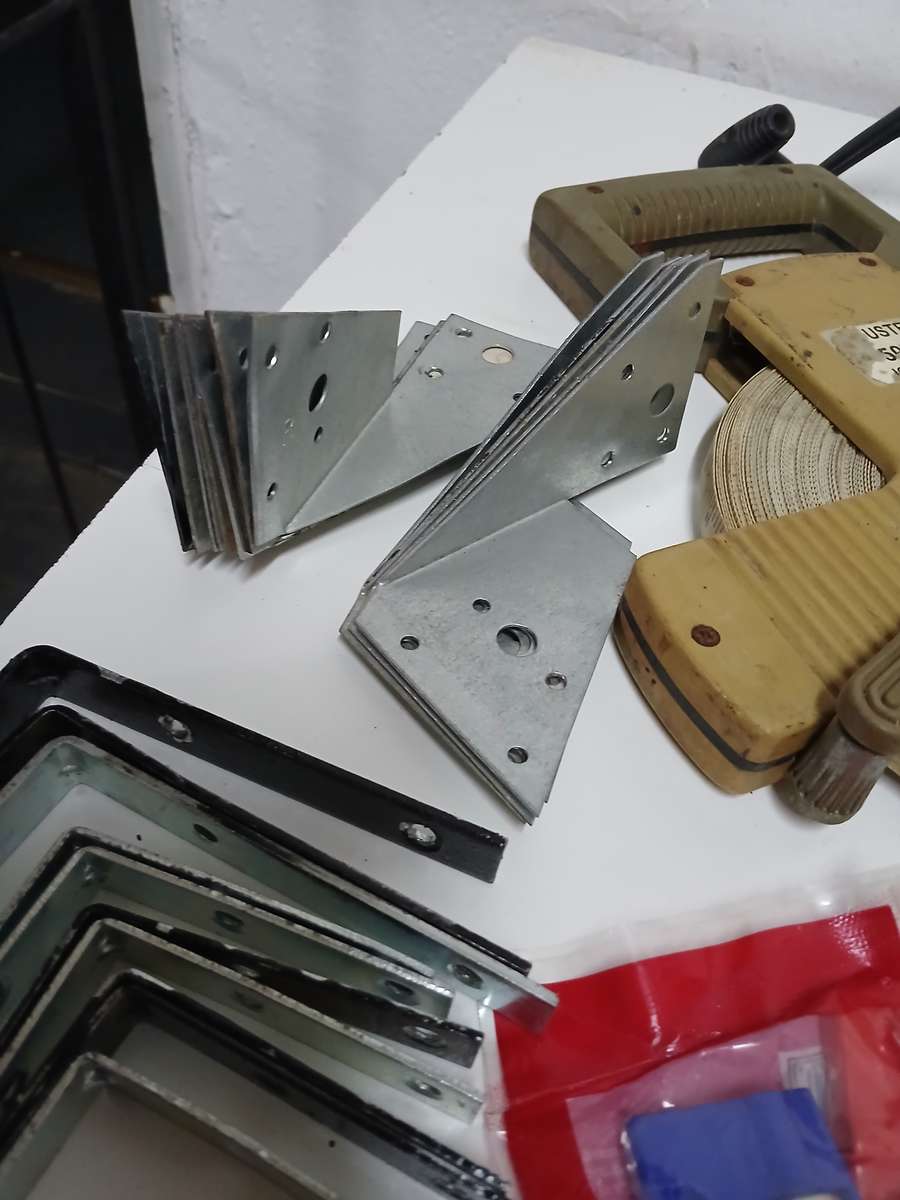 *Weekend Special*BULK LOT OF ITEMS *ONE BID FOR THE LOT*