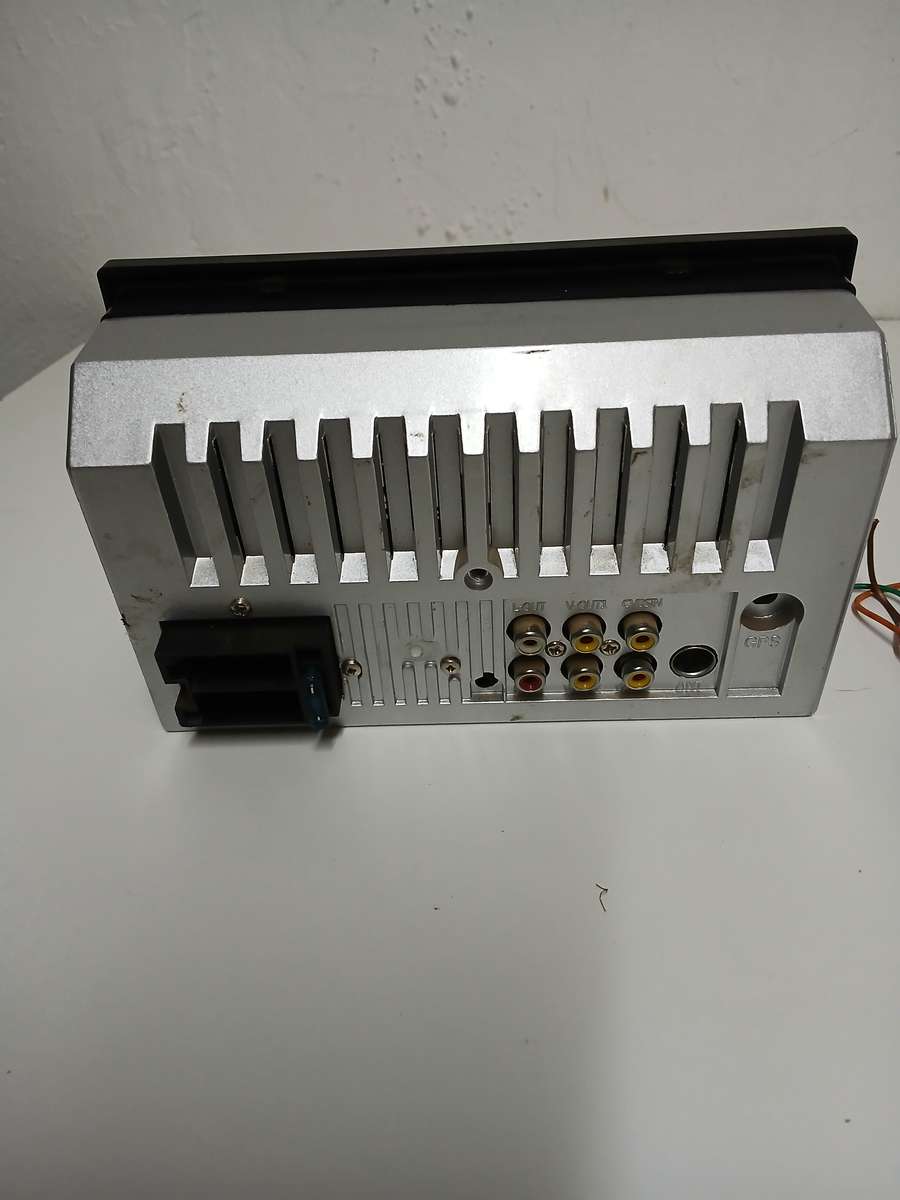 7" Touch Screen Car MP3/MP4 Player. Bluetooth, FM, SD, USB, AUX.& reverse camera