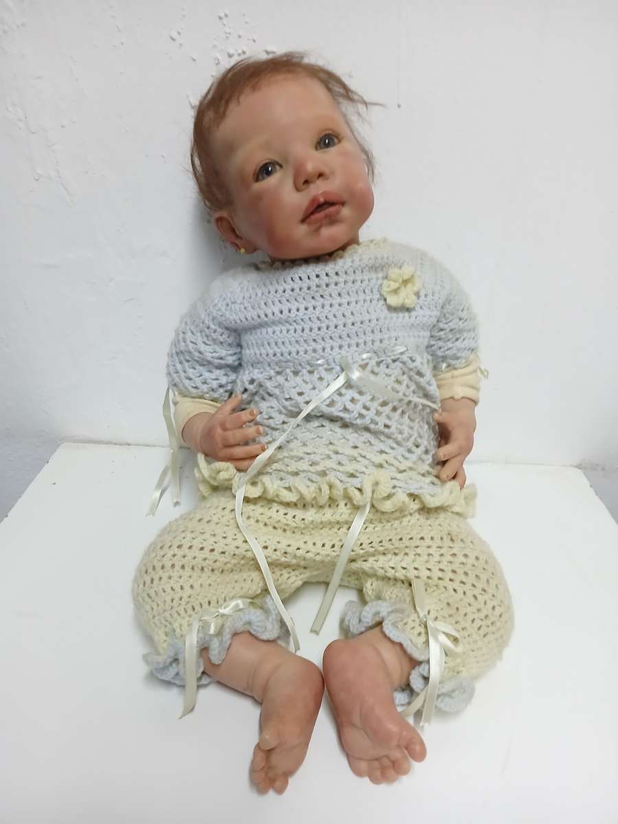 Reborn baby lila by Romie Strydom + extra out fits