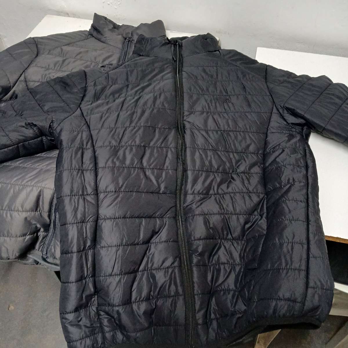 2 brand new large mens puffer jackets