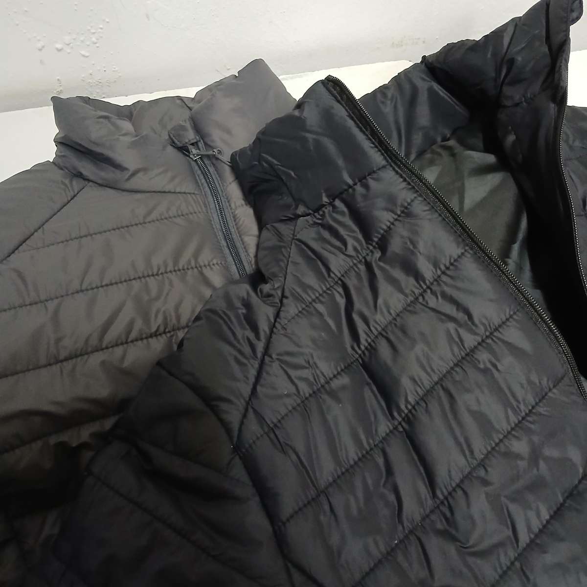 2 brand new large mens puffer jackets