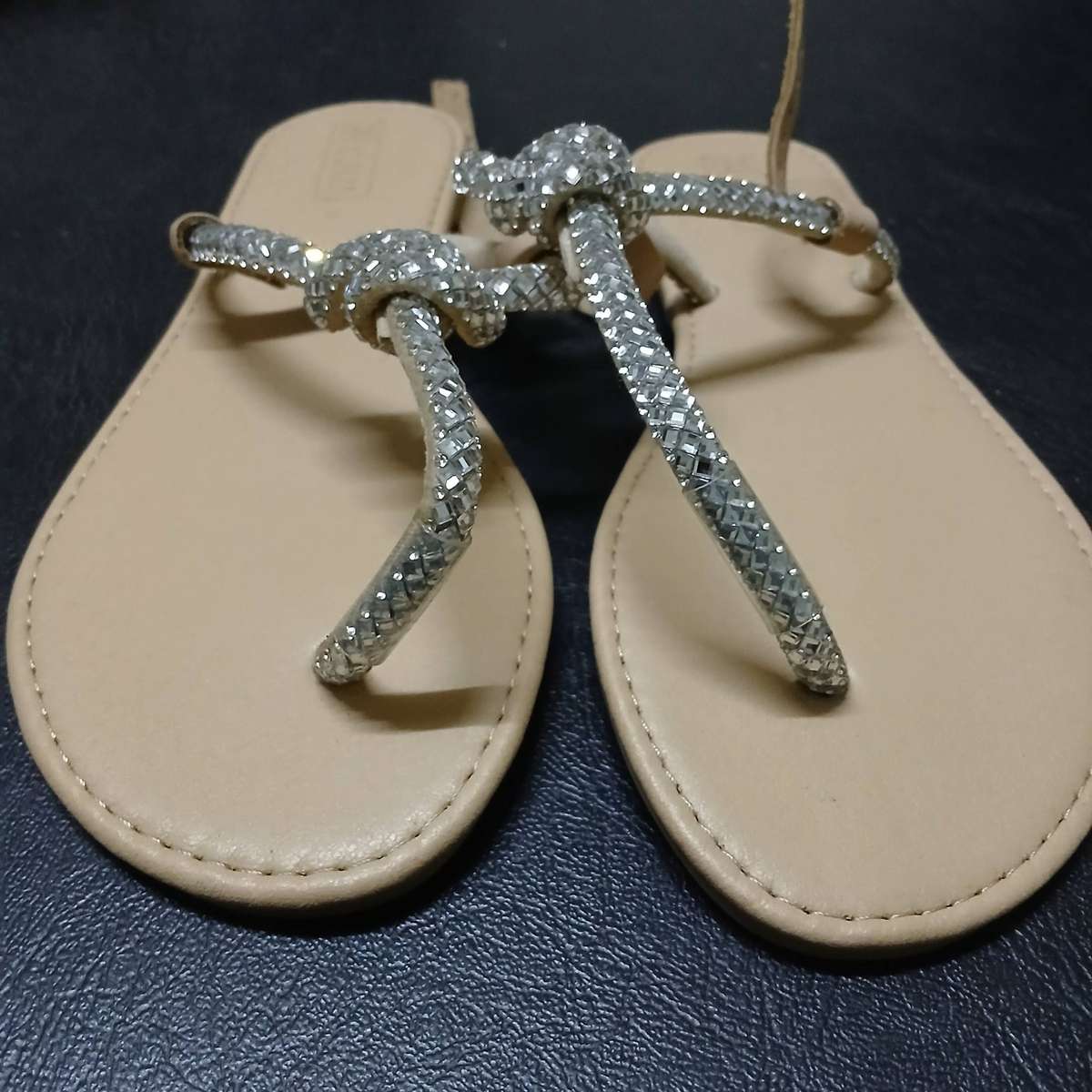 Thong sandles