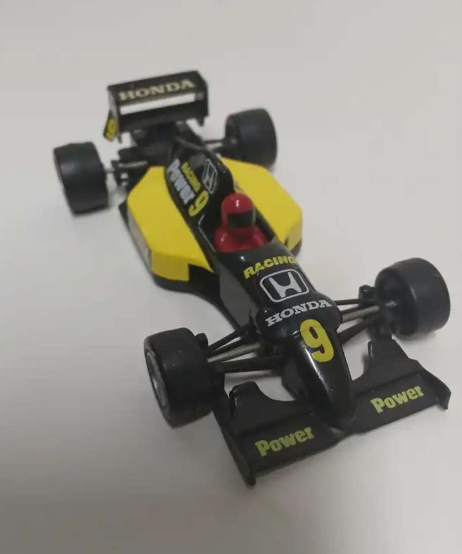 F1 vintage Maisto 1:43 scale diecast model