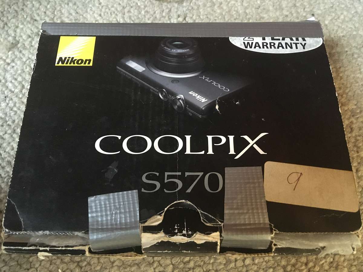 Nikon Coolpix S570 - 12MP - 5x Optical Zoom - Digital Camera