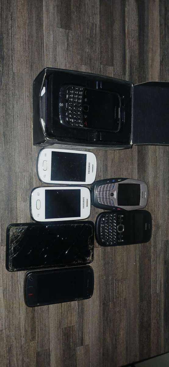 Job lot cellphones