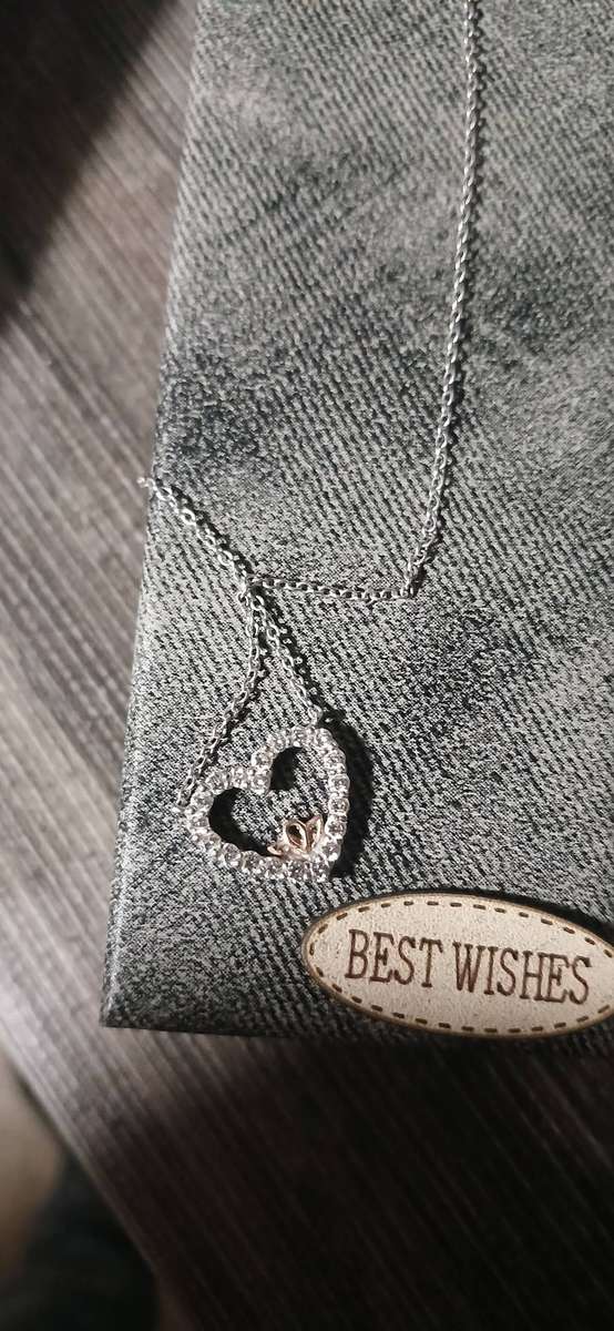 White gold womans necklace