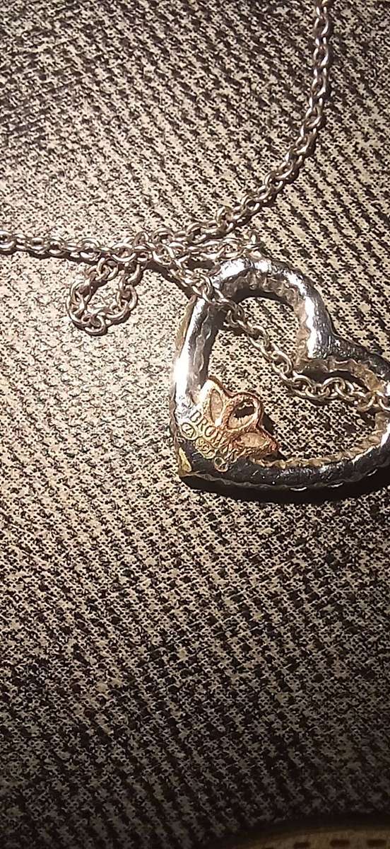 White gold womans necklace