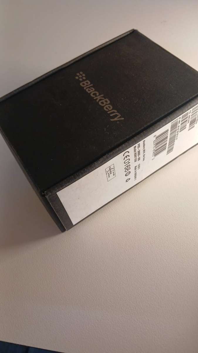 Blackberry 9810 cellphone