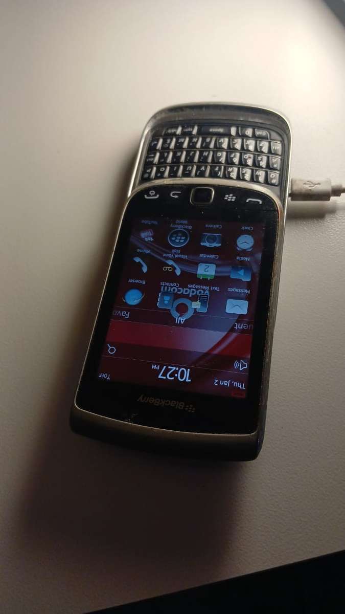 Blackberry 9810 cellphone