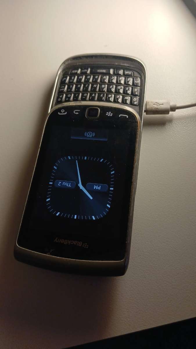 Blackberry 9810 cellphone