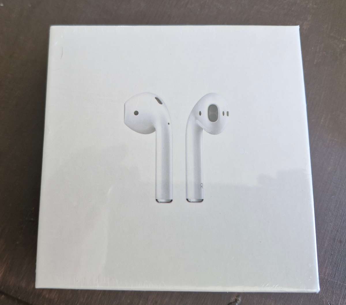 AirPods Wireless Charging Case (2nd Gen)