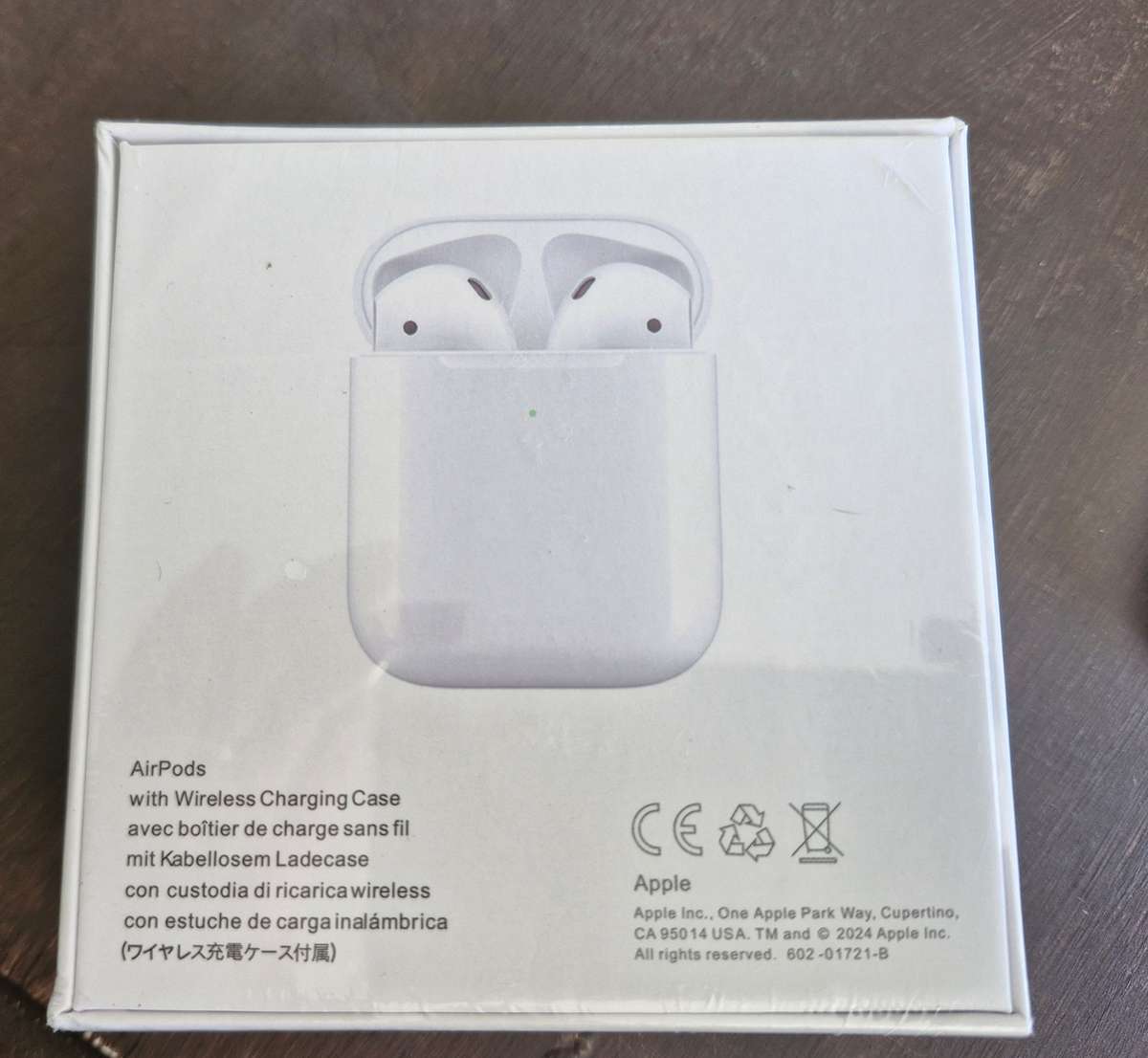 AirPods Wireless Charging Case (2nd Gen)
