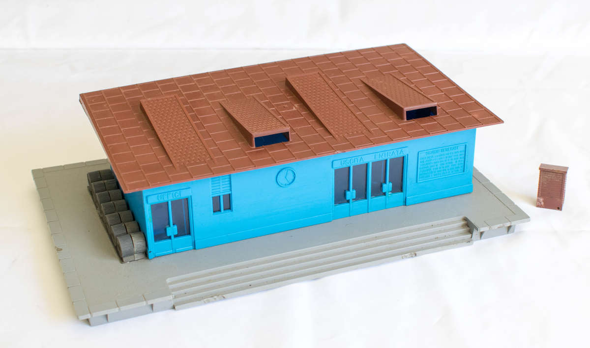 Lima HO Model Railroad House