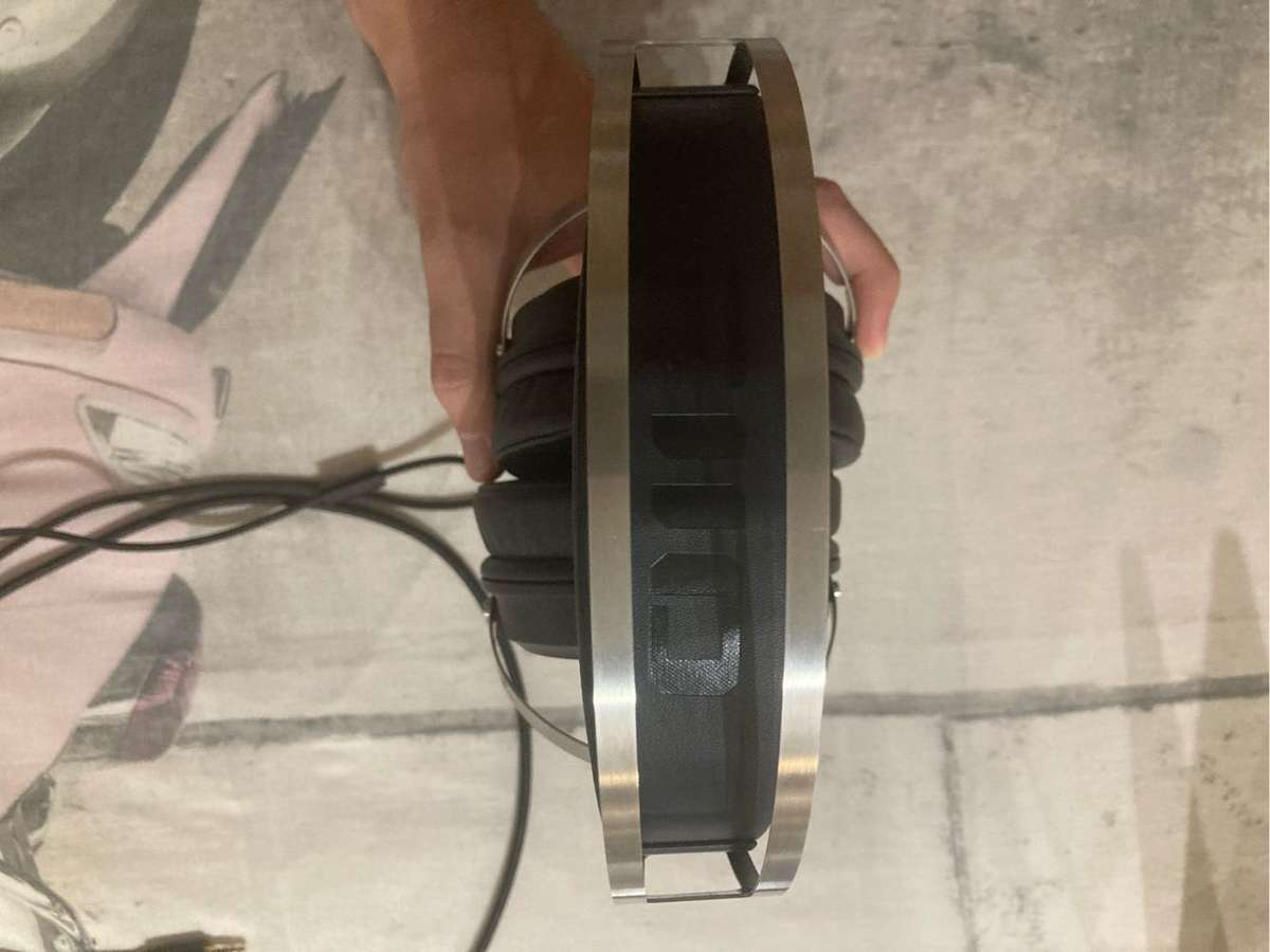 Fiio JT1 Over Ear Closed Back Headphones