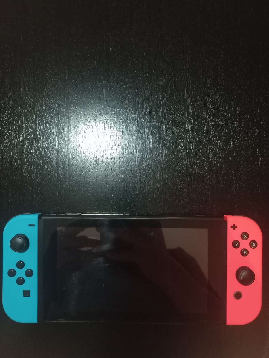 NINTENDO SWITCH V1 CONSOLE