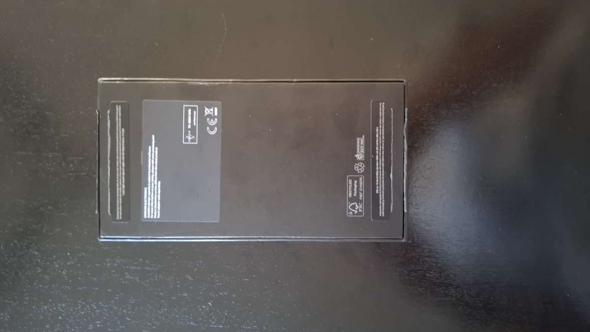 Samsung S24 FE 256GB Smartphone