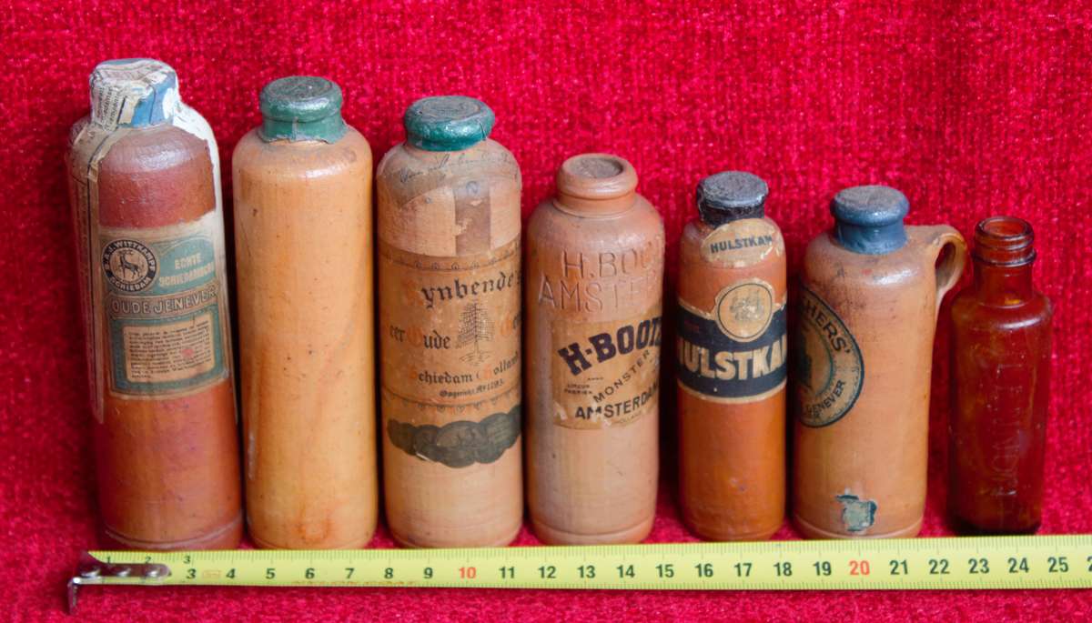Vintage Liquor Bottles & 1 x Lennon Medicine Bottle