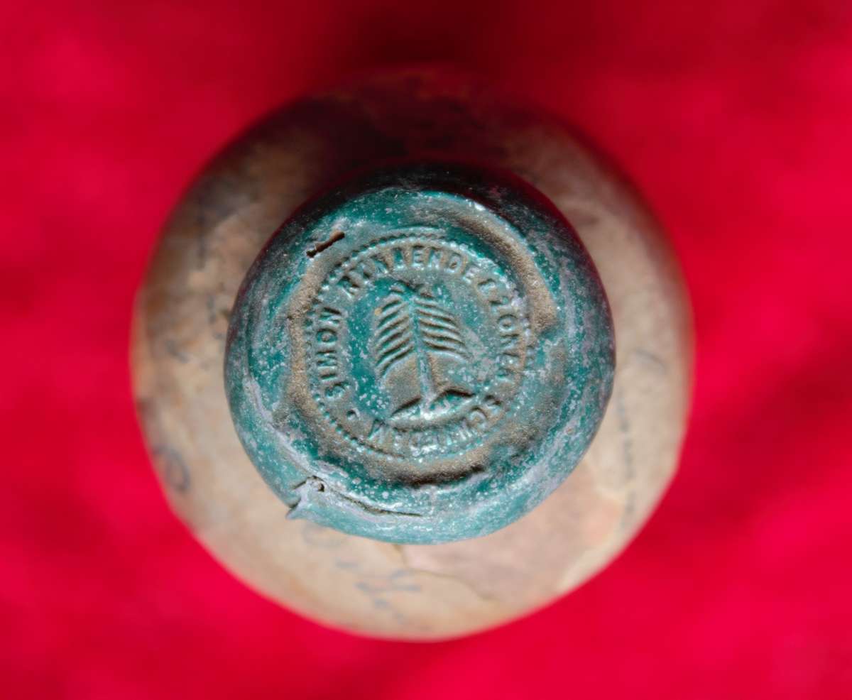 Vintage Liquor Bottles & 1 x Lennon Medicine Bottle