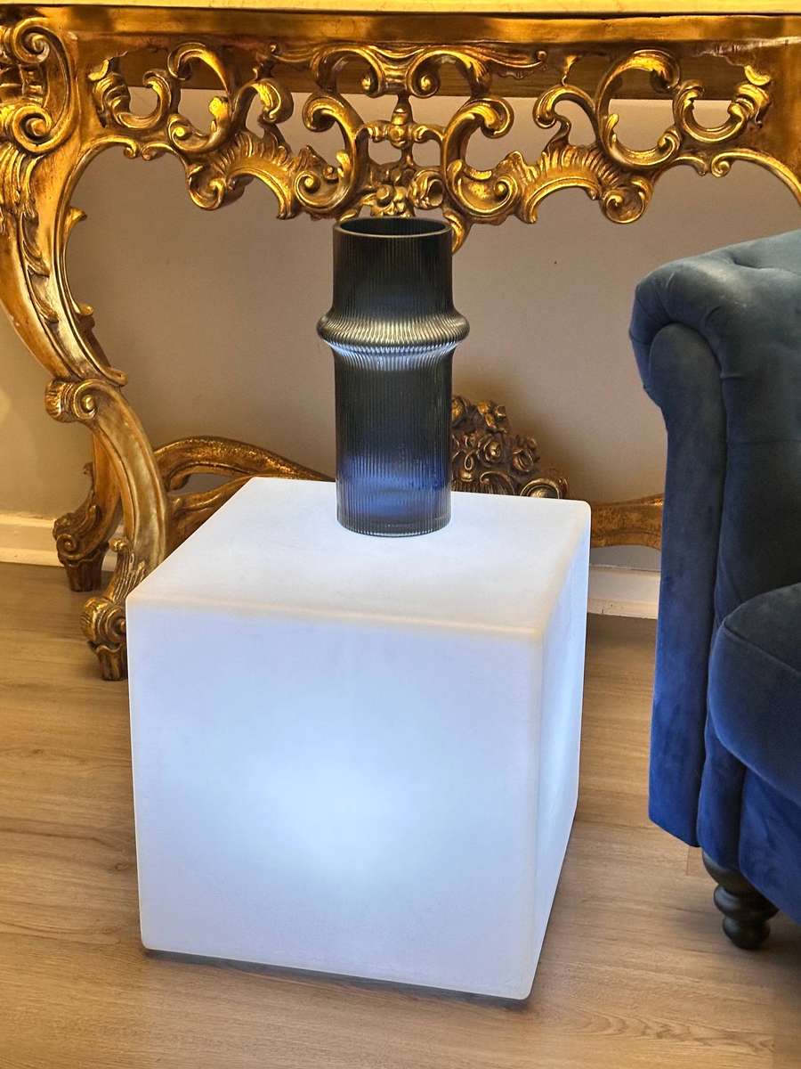 Mobelli Designer Cubo Large Patio Statement Piece
