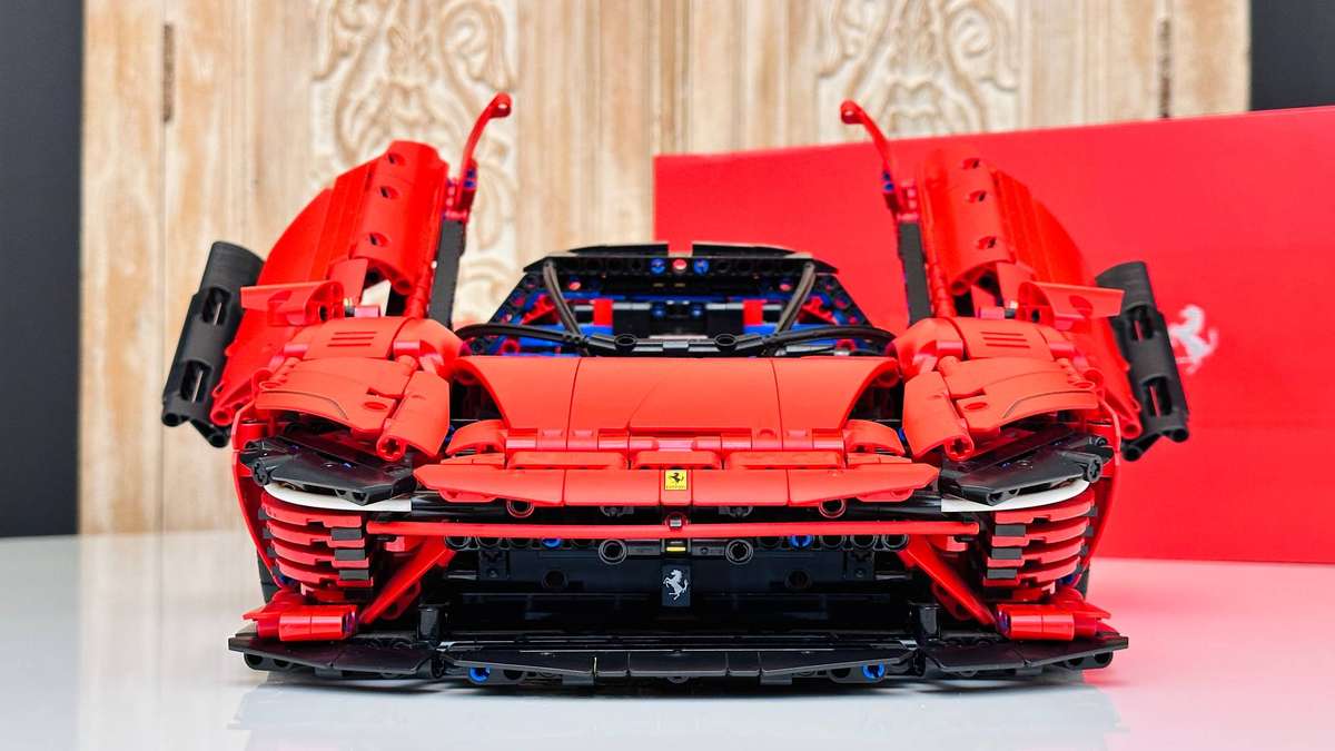 Lego Retired Ferrari Daytona SP3 1:8 Technic Large Collectable Model with Original Box 3778Pcs