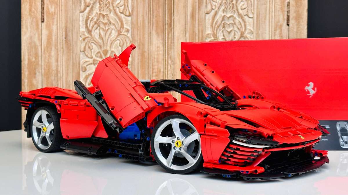 Lego Retired Ferrari Daytona SP3 1:8 Technic Large Collectable Model with Original Box 3778Pcs