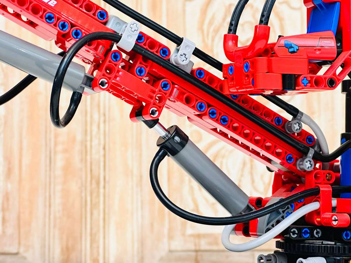 Lego Retired Technic Large Material Handler Crane Collectable Set with Original Box