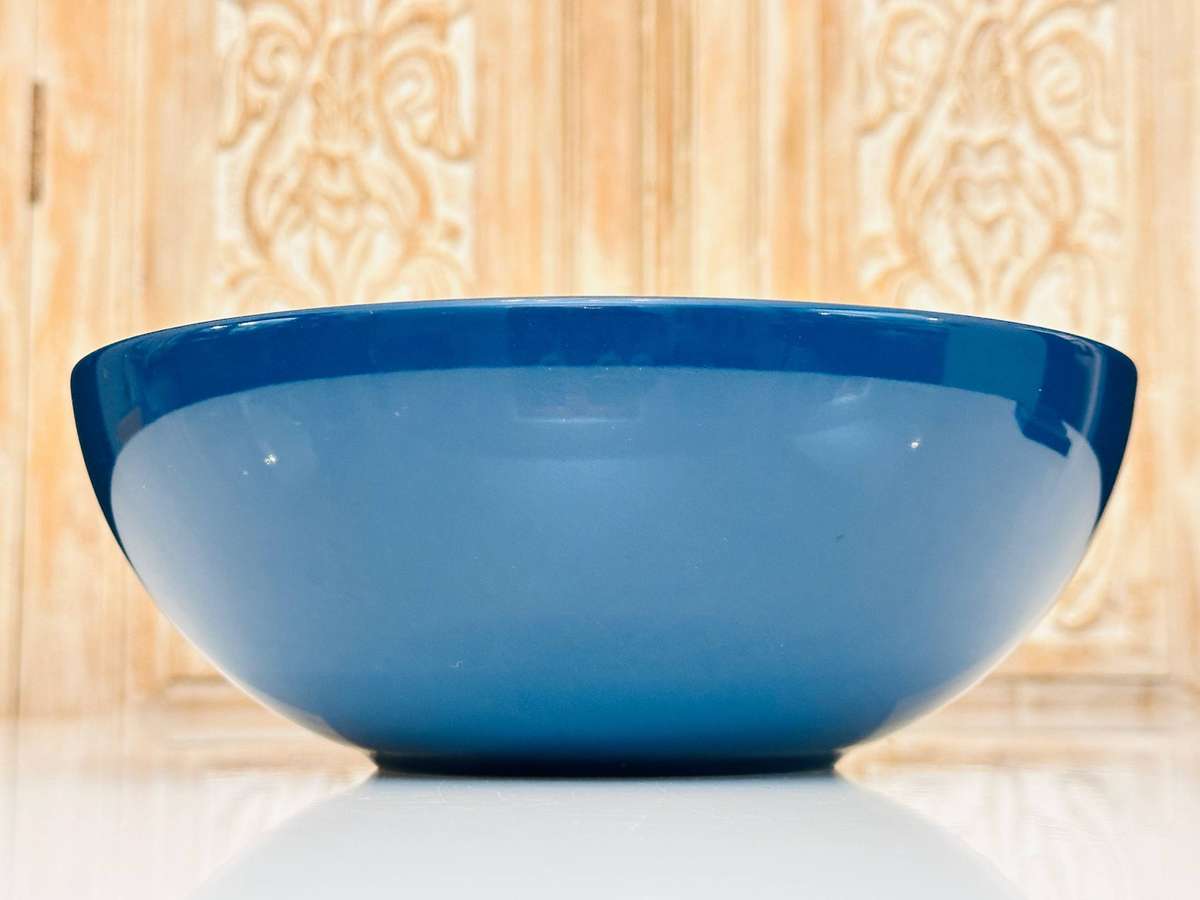 Le Creuset Signature Stoneware Large Serving Bowl