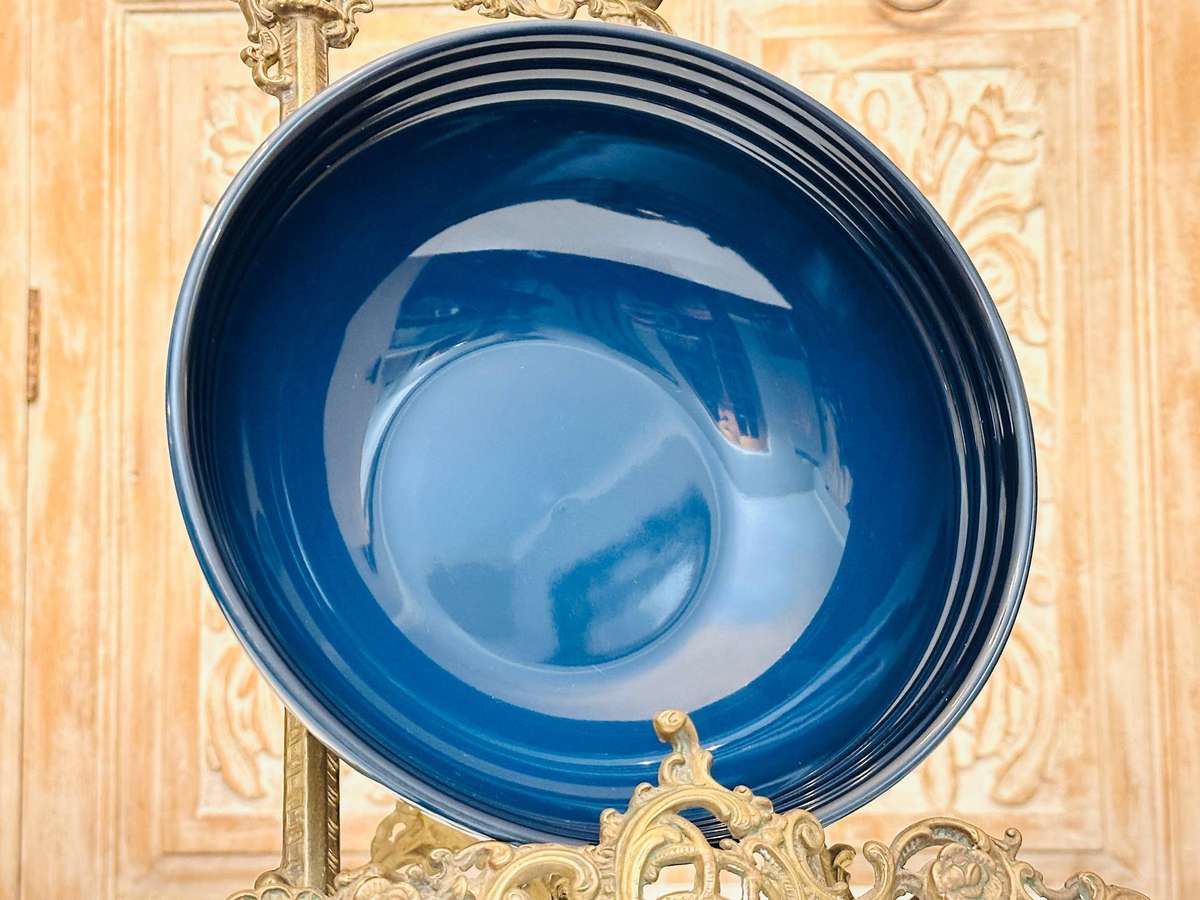 Le Creuset Signature Stoneware Large Serving Bowl