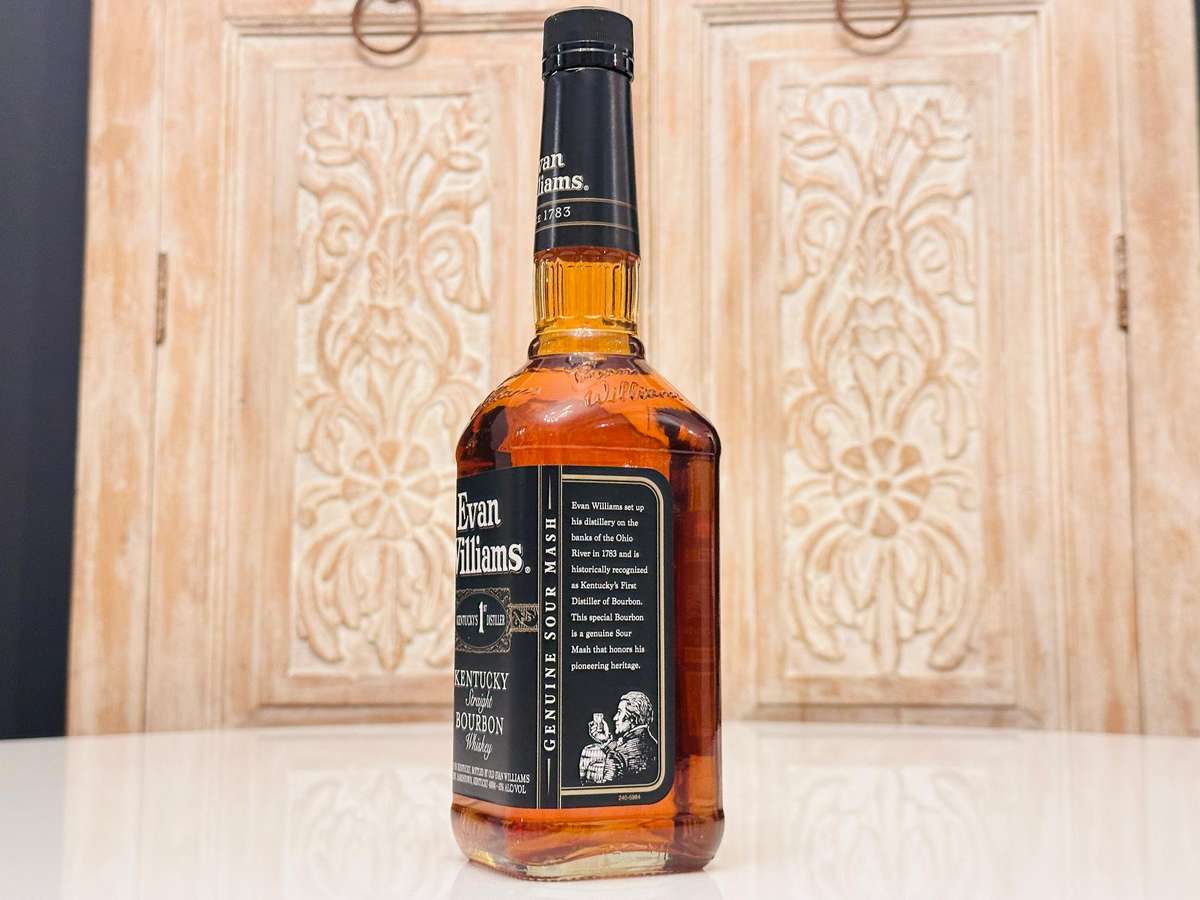 Evan WIlliams Extra Aged Kentucky Straight Bourbon Whisky