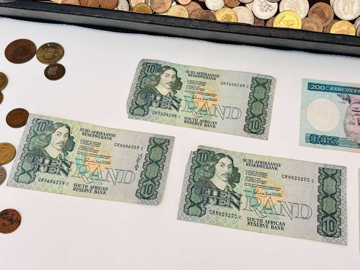 Large Selection of International & South African Coins & Notes