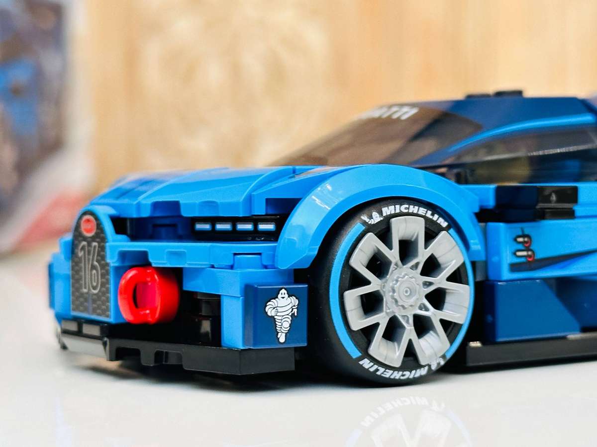 Lego Bugatti Vision Gran Turismo Collectable Model with Original Box