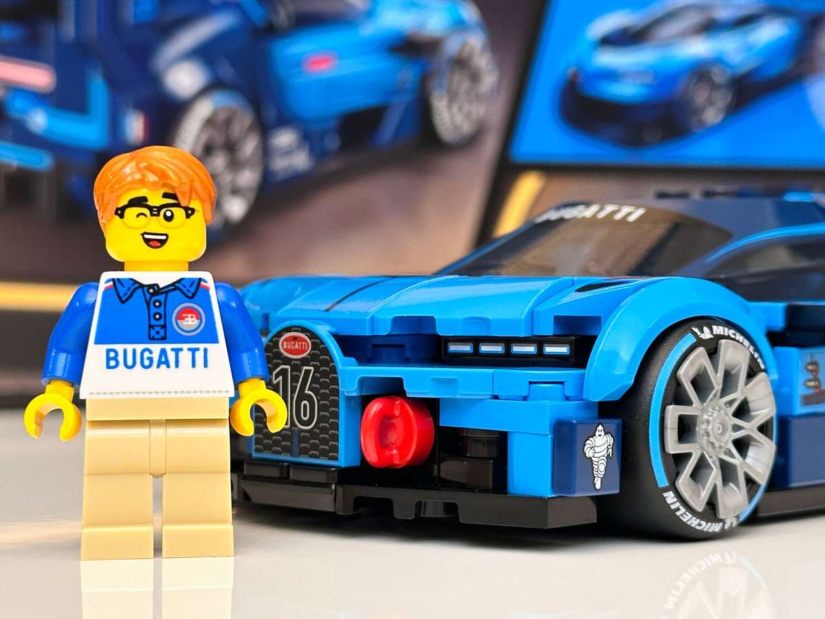 Lego Bugatti Vision Gran Turismo Collectable Model with Original Box