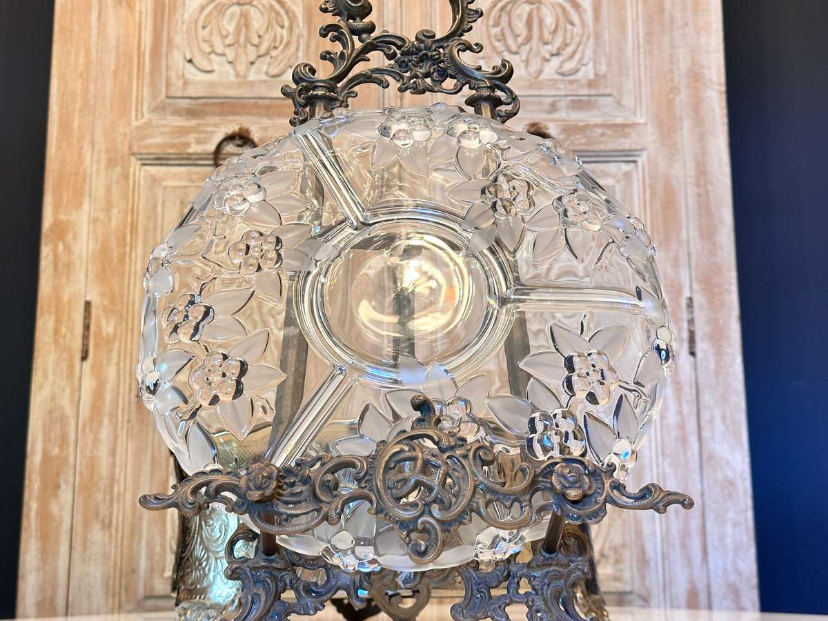 Exquisite Crystal Statement Piece