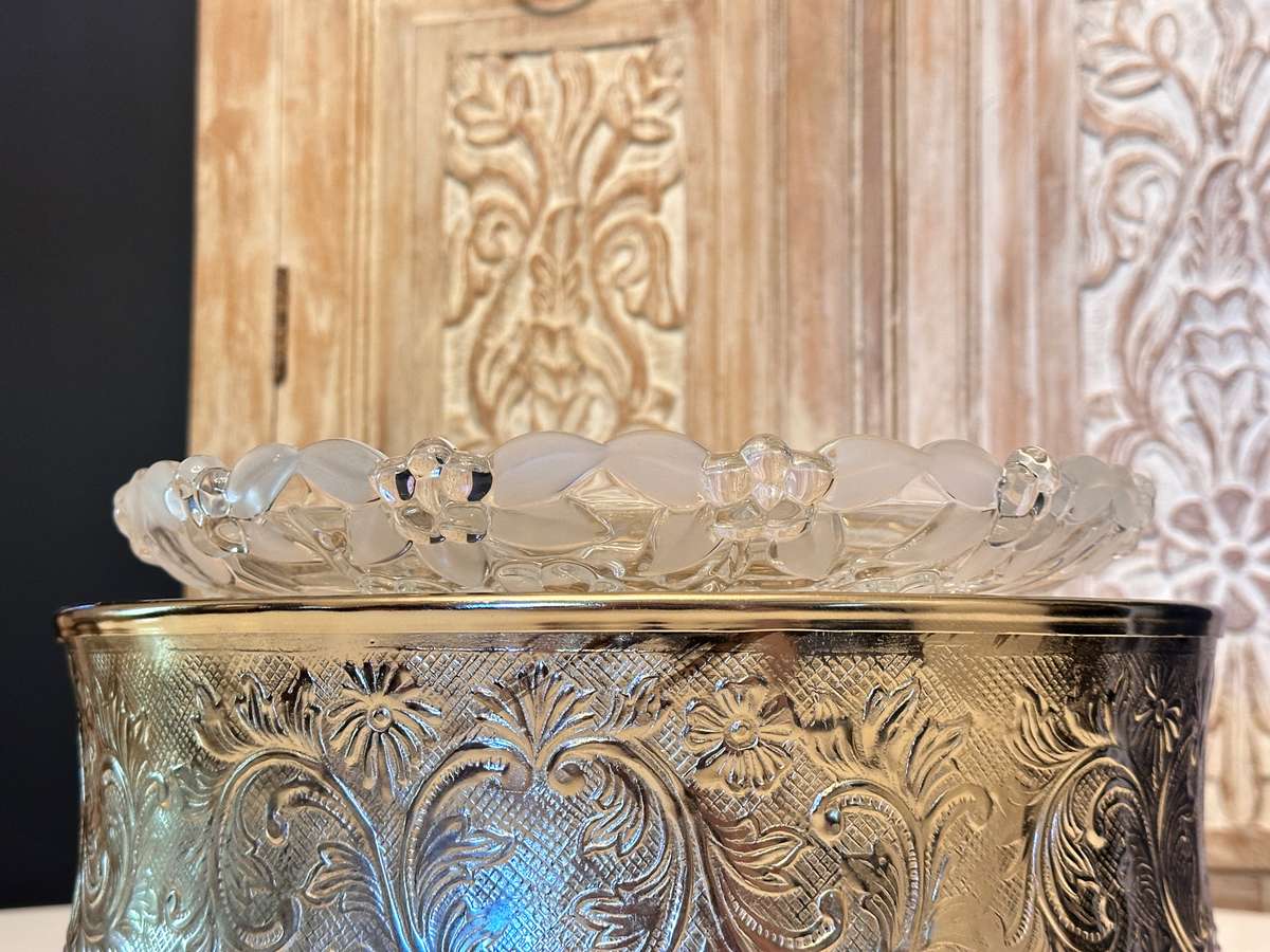 Exquisite Crystal Statement Piece