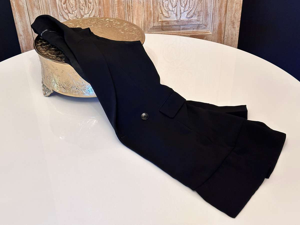 Elegant ZARA Exclusive Ladies Long Sleeveless Summer Jacket