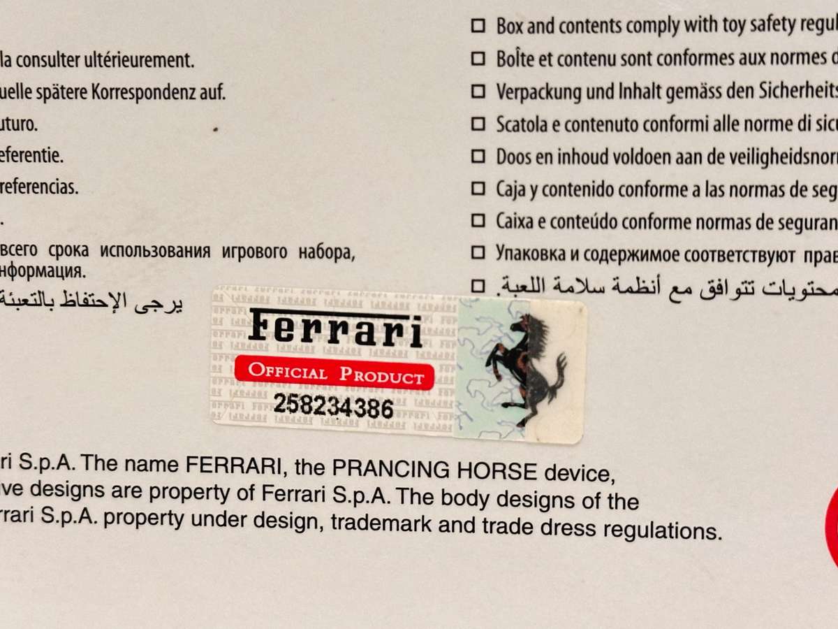 FERRARI La Ferrari Aperta 70th Anniversary 1/24 Model Collectable in Original Box