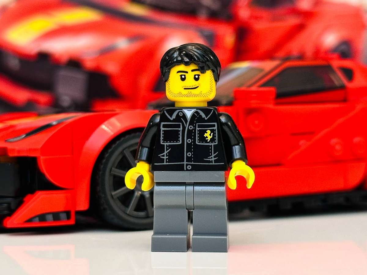 Lego Retired Iconic Ferrari 812 Competizione Collectable Model with Original Box