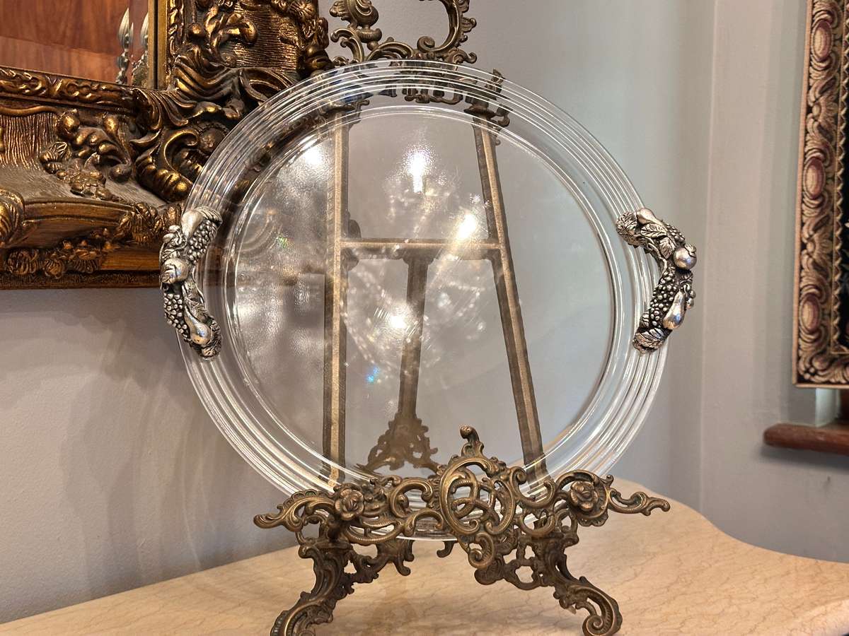 Exquisite Vintage Statement Piece