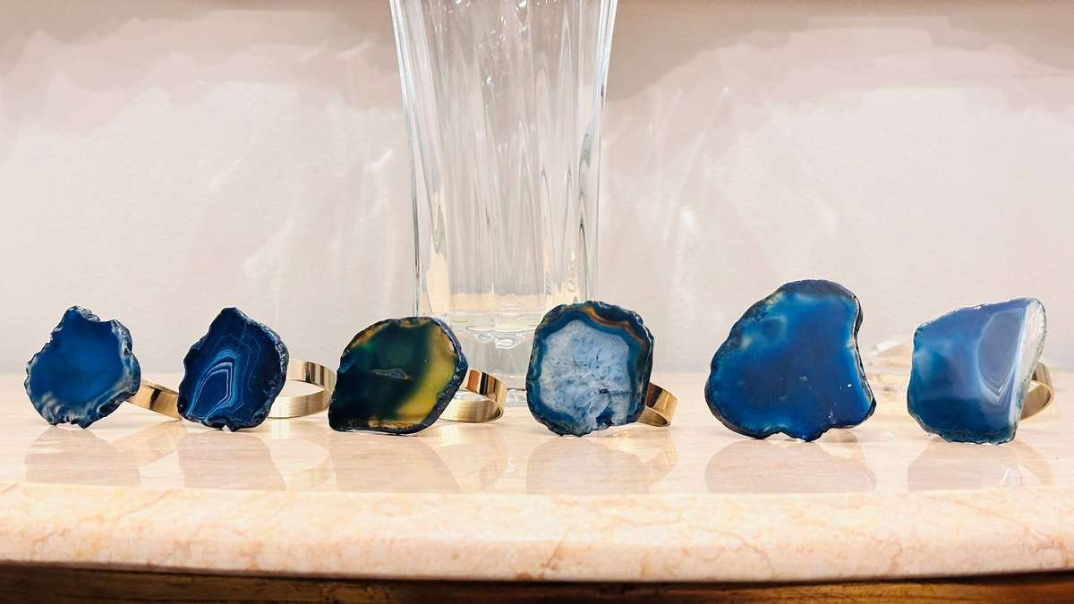 Exquisite Agate Geode Vintage Napkin Ring Set
