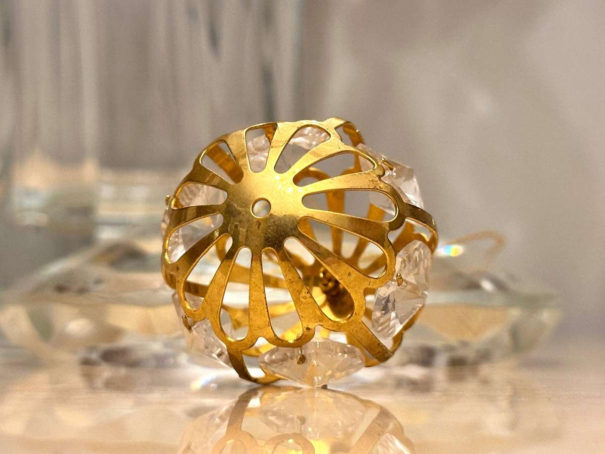 Exquisite Retired Vintage Spectra Swarovski Crystal Temptations Collectable