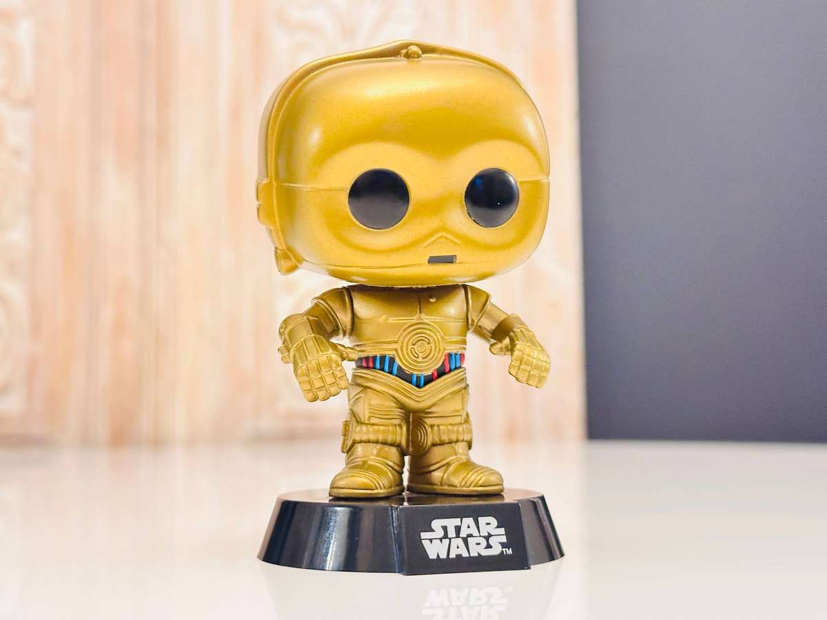 Star Wars C3P0 Retired Bobble Head Collectable with Original Box