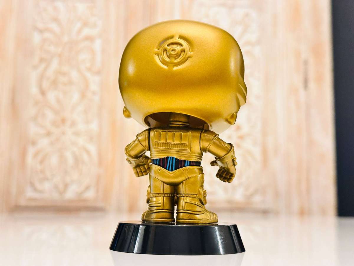 Star Wars C3P0 Retired Bobble Head Collectable with Original Box
